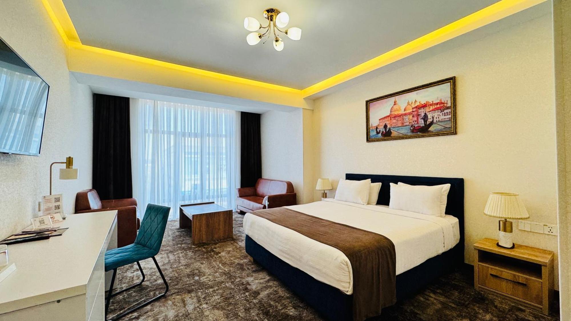 Garnet Mir Hotel Tashkent Esterno foto
